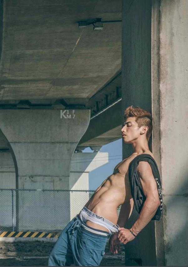 Whoseman-7-平面男模-蔡洋洋---藝術全見版